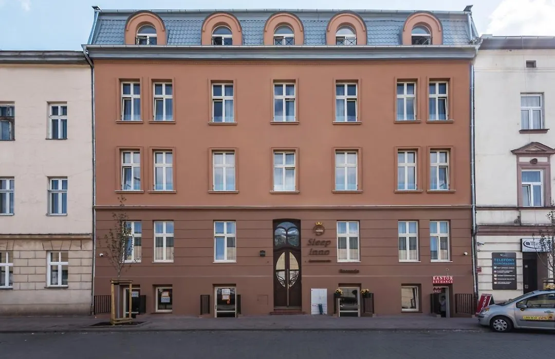Old Town Apartments - B7-1