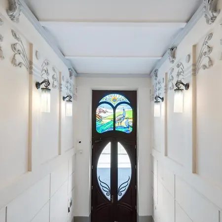 Old Town Apartments - B7-2